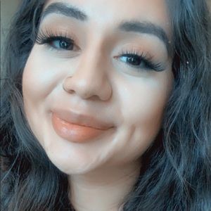 Meet your Posher, Mariana